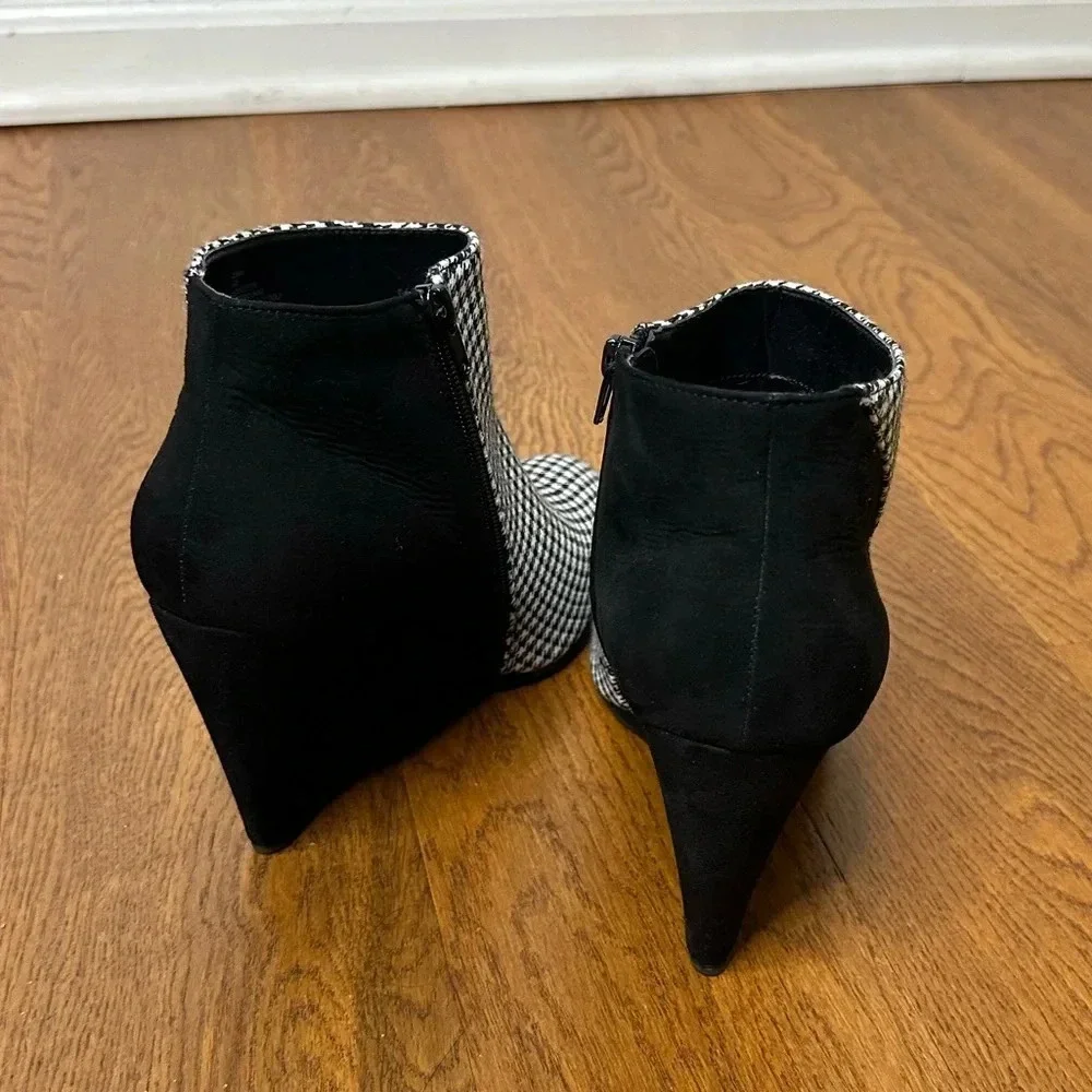 Madden Girl Zumba Wedge Women’s Ankle Booties Size‎ 10